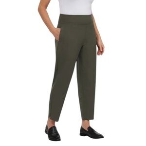 M: 💚Kirkland Ladies Ankle Pants